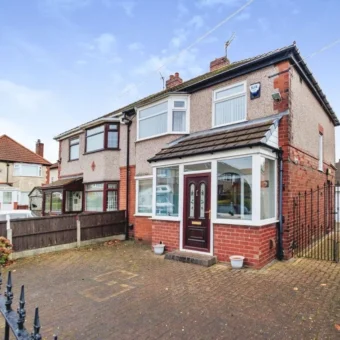 3 bed semi-detached house to rent