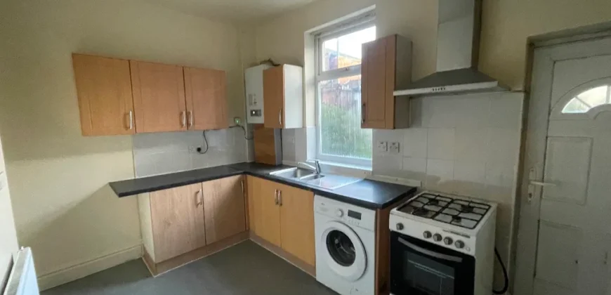 4 bed terraced house to rent