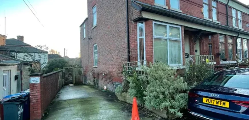 4 bed terraced house to rent