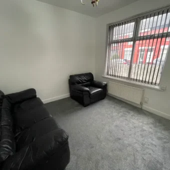 3 bed terraced house to rent