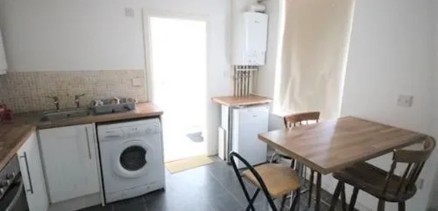 2 bed flat to rent