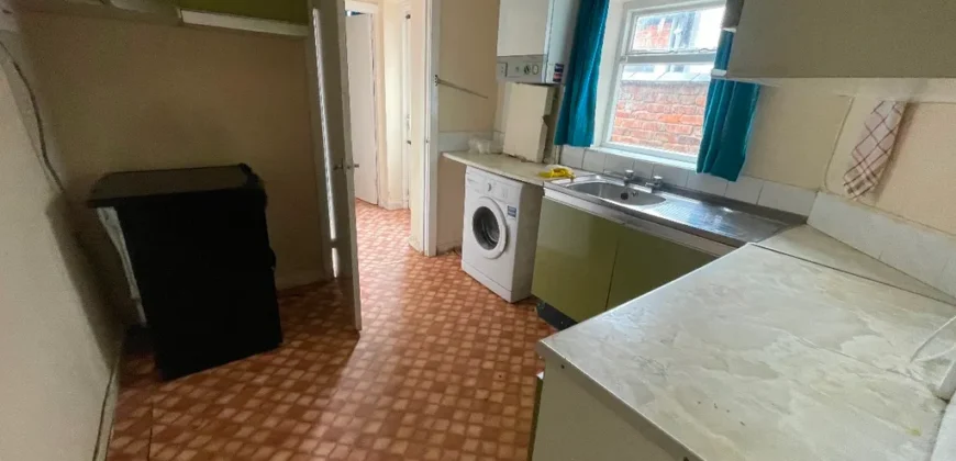 2 bed terraced house for sale