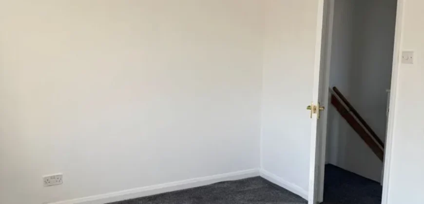 2 bed semi-detached house to rent