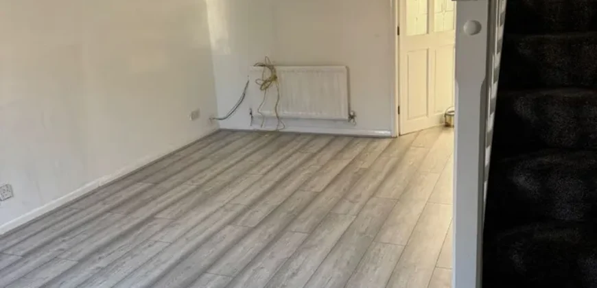 2 bed semi-detached house to rent