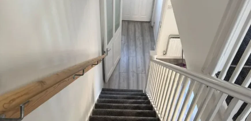 2 bed semi-detached house to rent