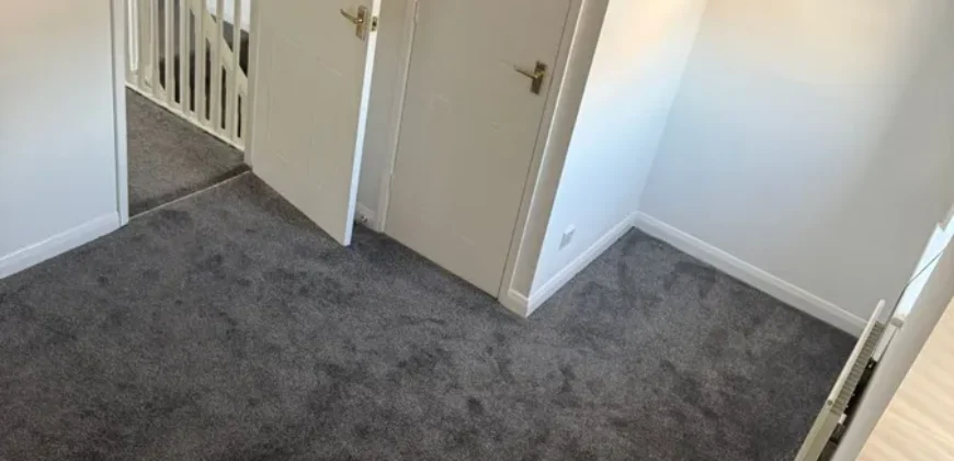 2 bed semi-detached house to rent