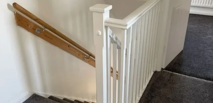 2 bed semi-detached house to rent