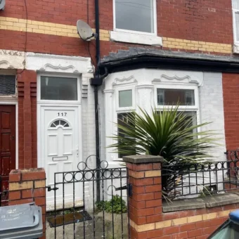 2 bed terraced house to rent
