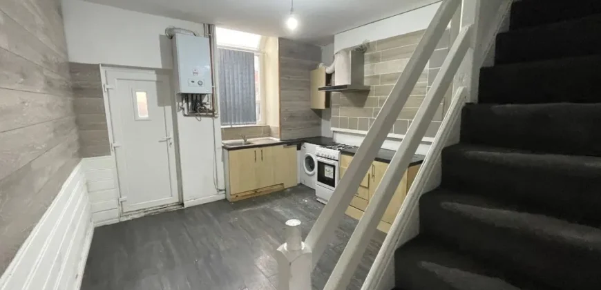 2 bed terraced house to rent