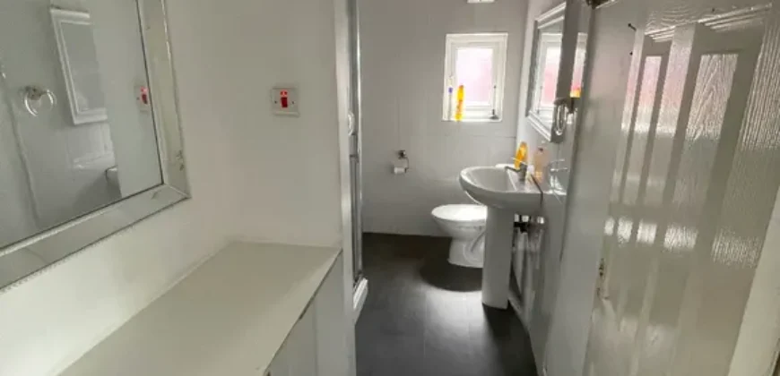 2 bed flat to rent