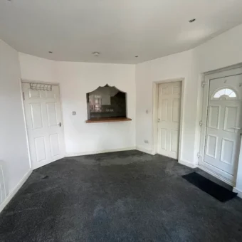 2 bed flat to rent