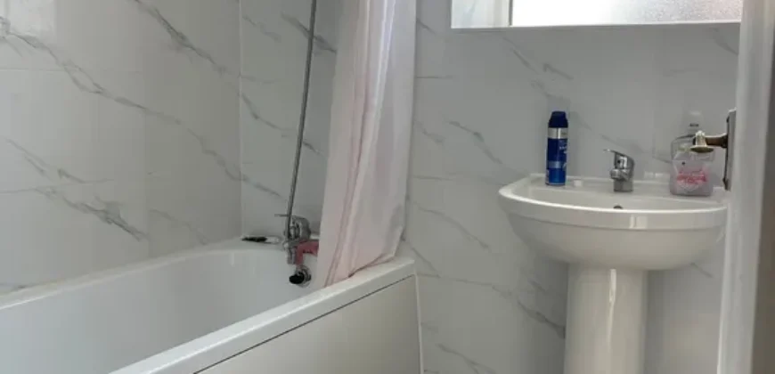 5 bed terraced house to rent