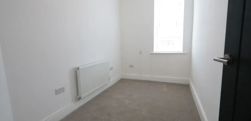 7 bed terraced house to rent