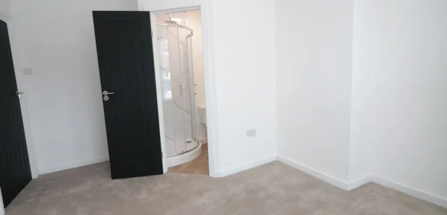 7 bed terraced house to rent