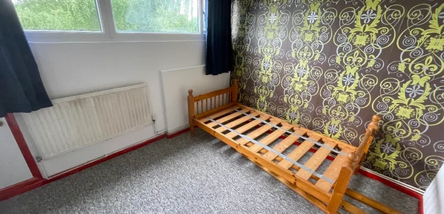 4 bed terraced house to rent