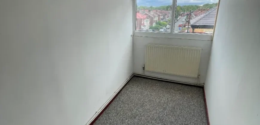 4 bed terraced house to rent