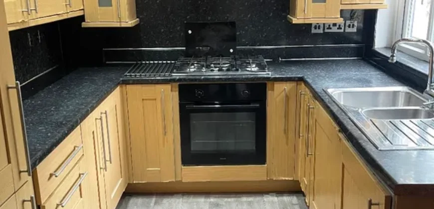 4 bed terraced house to rent